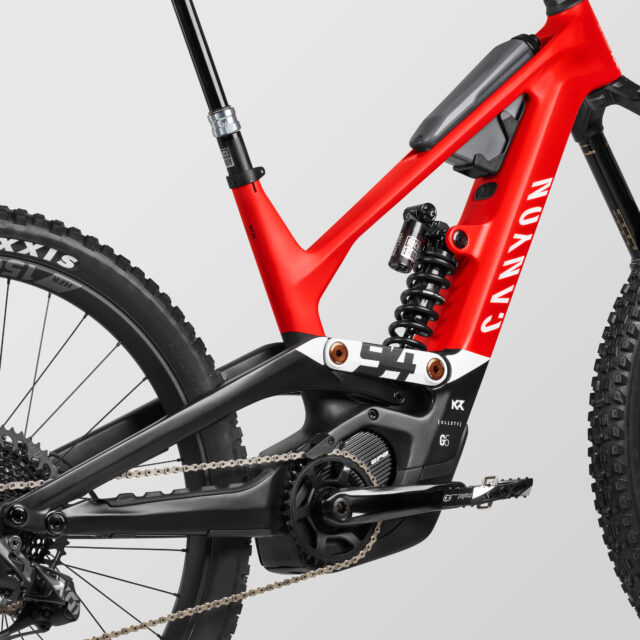 Simon Stewart reviews the Canyon Torque:ON CF for Blister