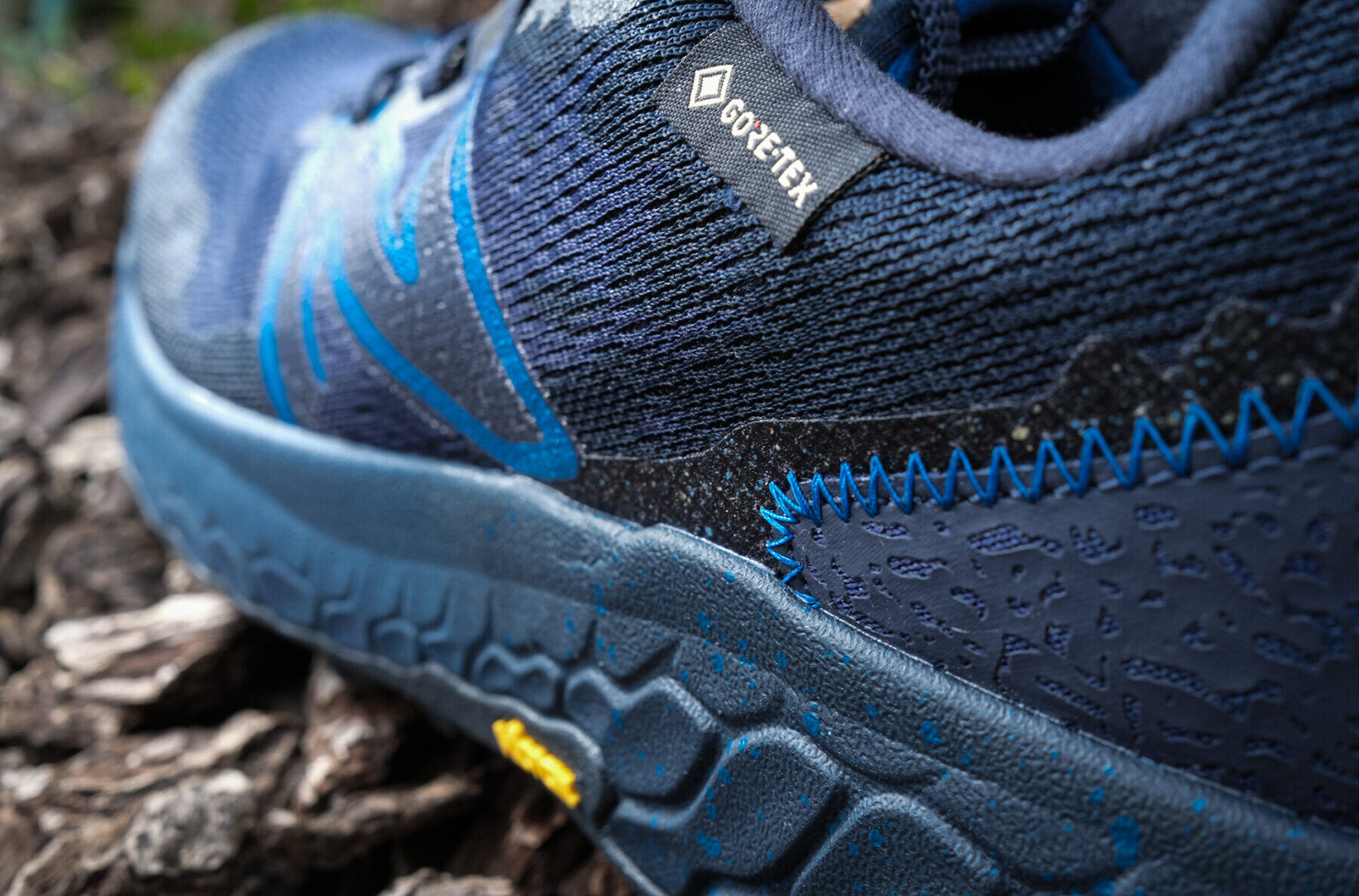 New balance hotsell trail gore tex