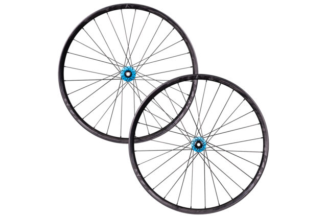 David Golay reviews the Chris King MTN30 wheels for Blister