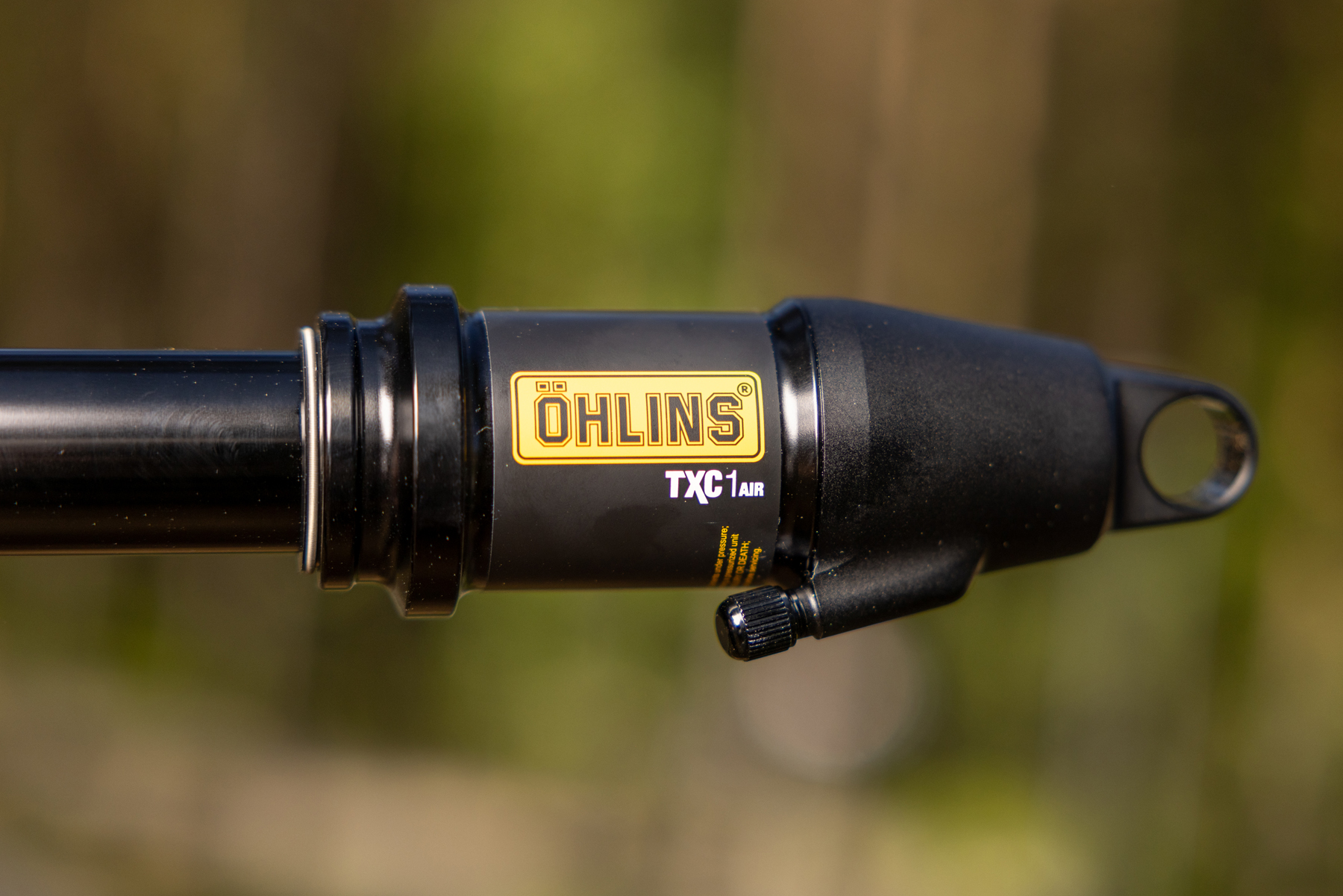 David Golay reviews the Ohlins RXC34 and TXC1 and TXC2 for Blister