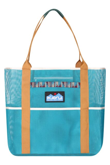 Kristin Sinnott reviews the KAVU Alder Lake Tote for BLISTER.