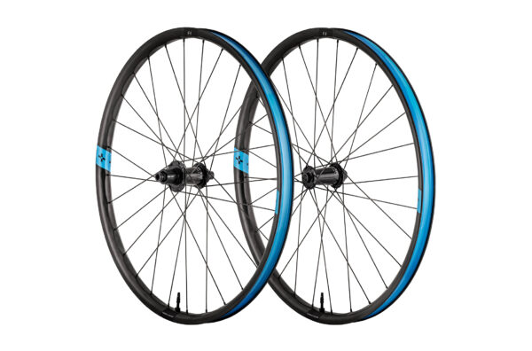 David Golay reviews the Forge+Bond 30 AM and 25 XC wheels for Blister