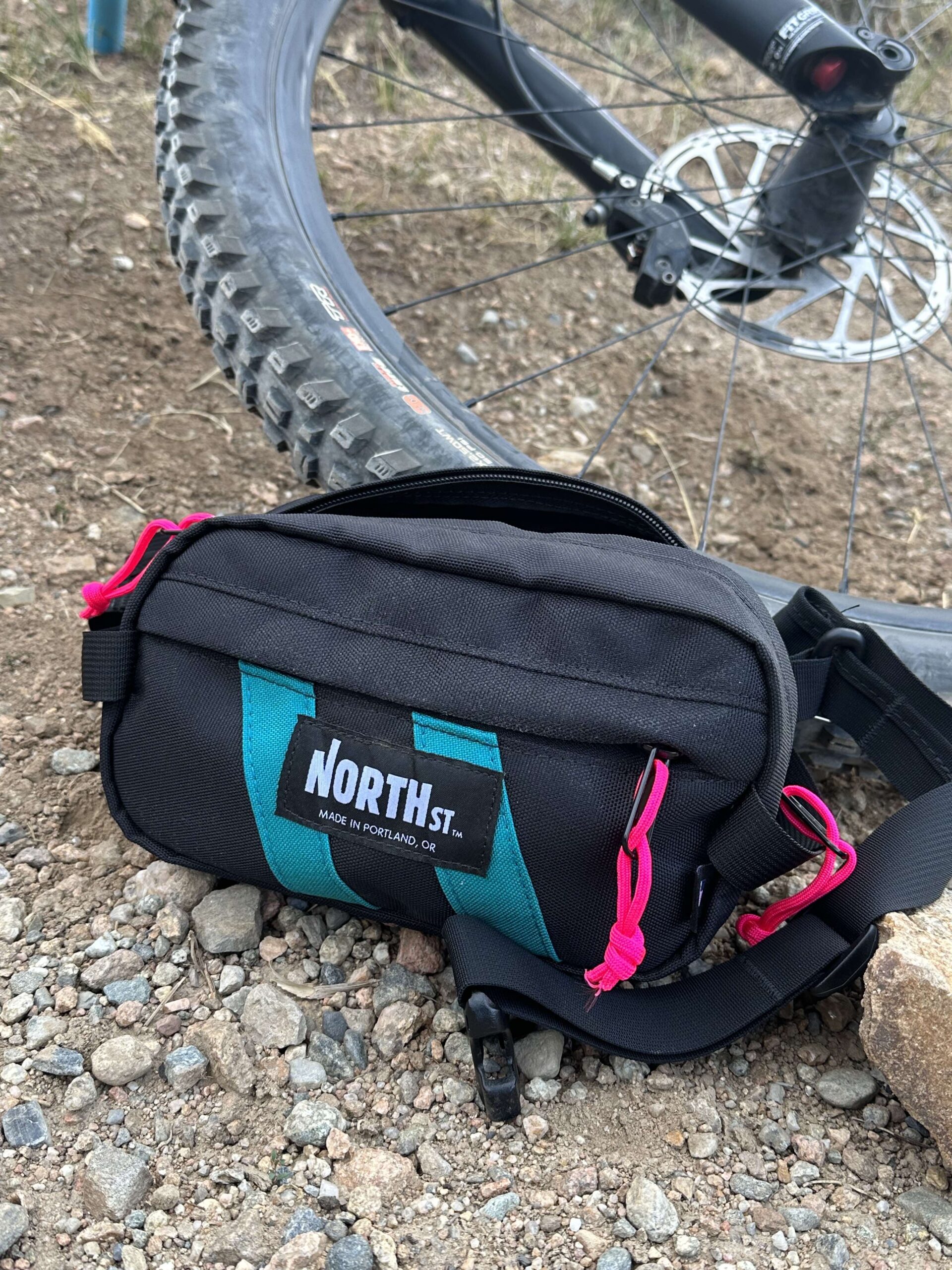 Kara Williard reviews the North St. LTD 9 Custom Pioneer Hip Pack for BLISTER.