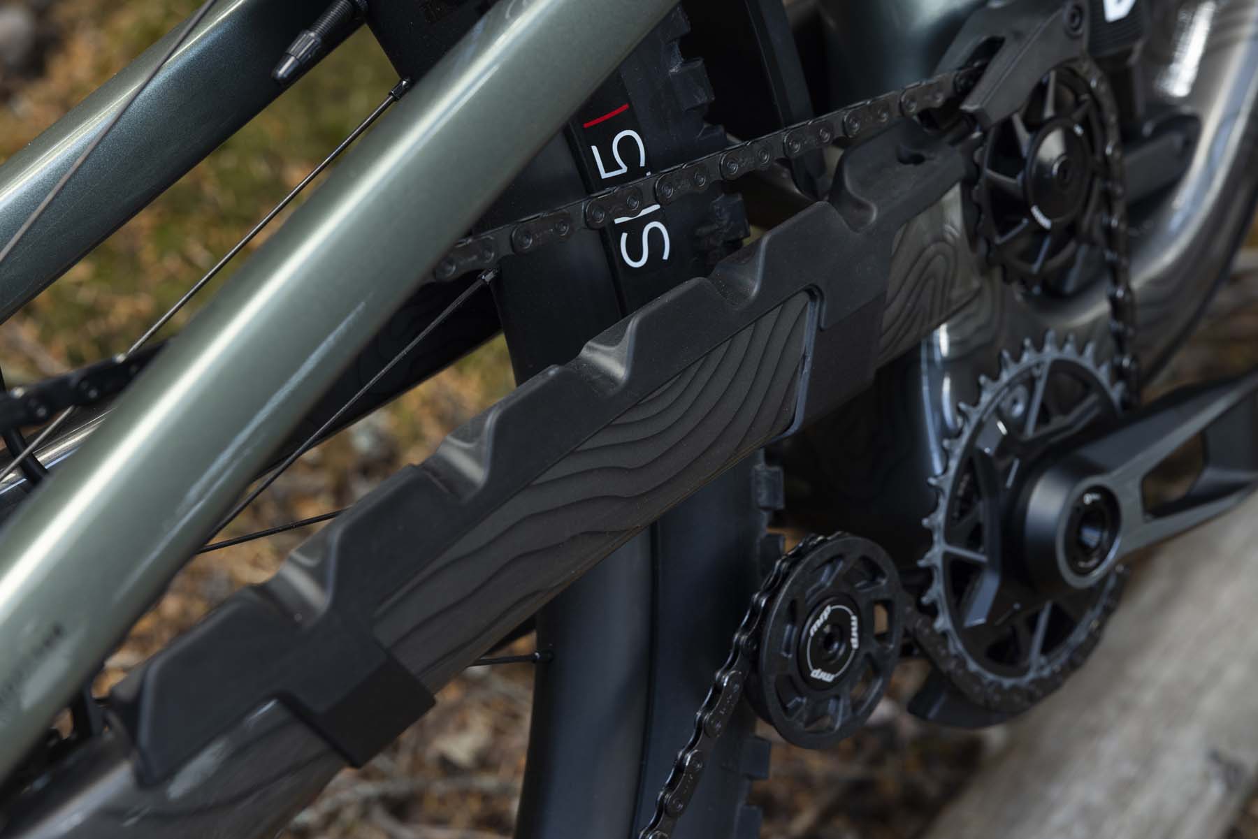 David Golay reviews the 2024 Trek Slash for BLISTER