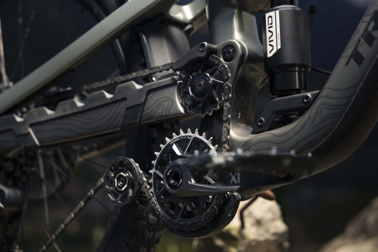 David Golay reviews the 2024 Trek Slash for BLISTER