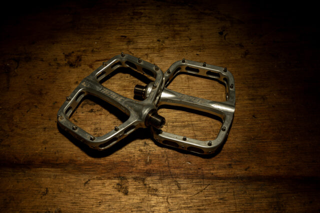 David Golay reviews the Tectonic Altar V2 Pedals for Blister