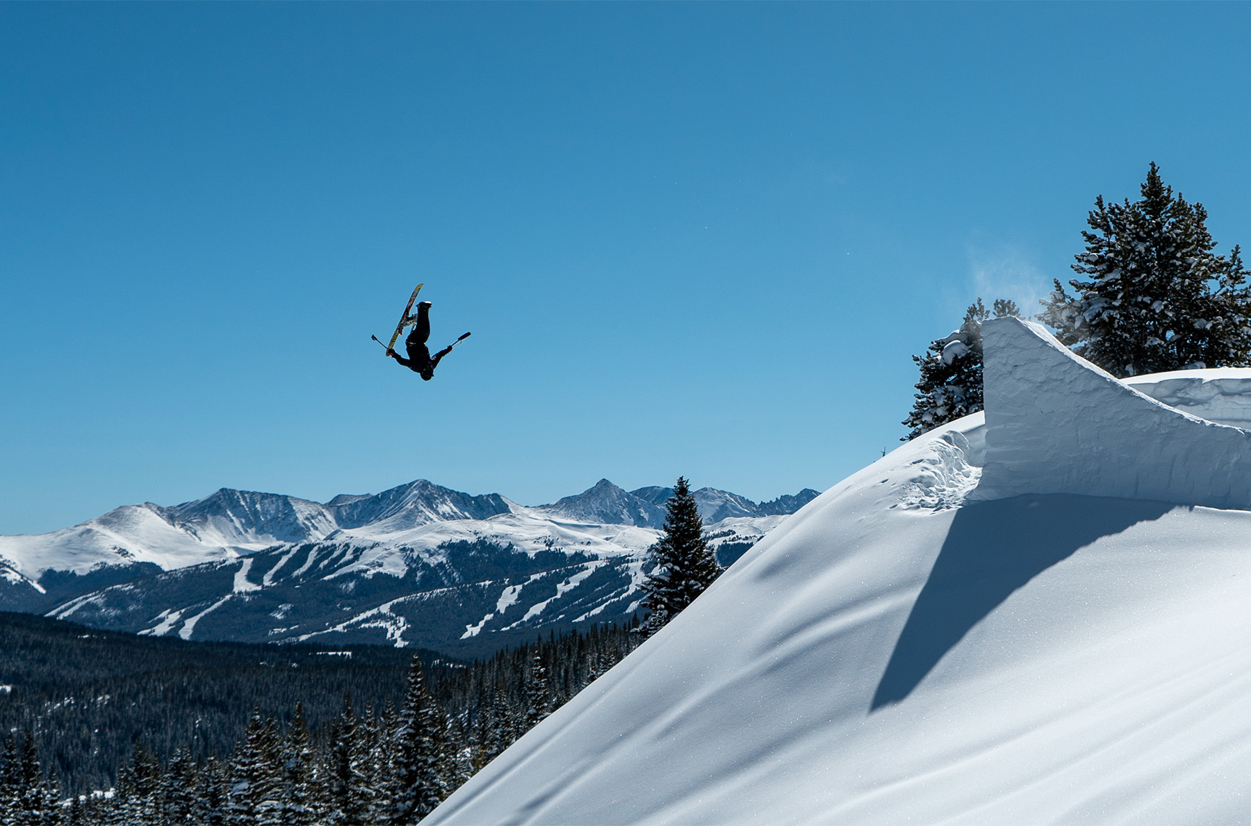 Trevor Kennison is one of the most remarkable athletes in the world, and like Travis Rice, Candide Thovex, Courtney Dauwalter, and Alex Honnold, he forces us to see things differently and rethink what’s possible. And on our latest Blister Podcast, we talk to Trevor and Josh Berman, director of Level 1 Productions, about their new film, Full Circle, that premieres this week in New York, and that documents Trevor’s incredible story and exploits, and the challenges — and opportunities — of life after spinal cord injury.