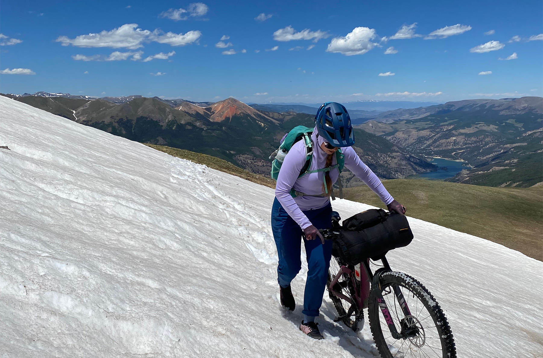 Kara Williard reviews the Endura Women’s MT500 Burner Lite Pant for BLISTER.