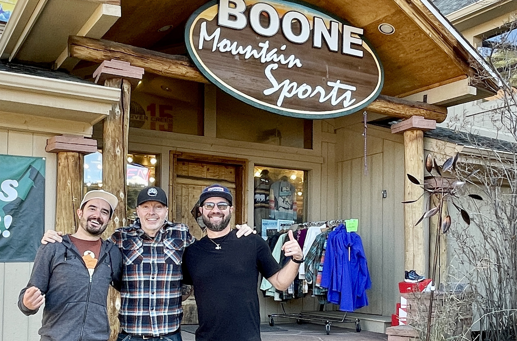What are some of the biggest mistakes skiers make when buying gear? And what do regular, recreational skiers & snowboarders (who aren’t racing against the clock) need to know about ski tuning and waxing? On GEAR:30, Jonathan discusses these questions and more with Logan and Riley Boone of Boone Mountain Sports. They also talk about how they all met (it was in Austria), and Jonathan announces our upcoming ‘Blister 90-Flex Challenge’.