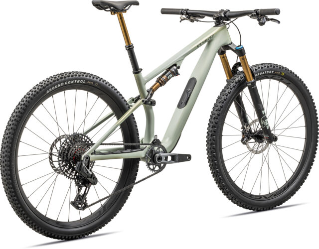 Zack Henderson Reviews the 2024 Specialized Epic and Epic Evo for Blister