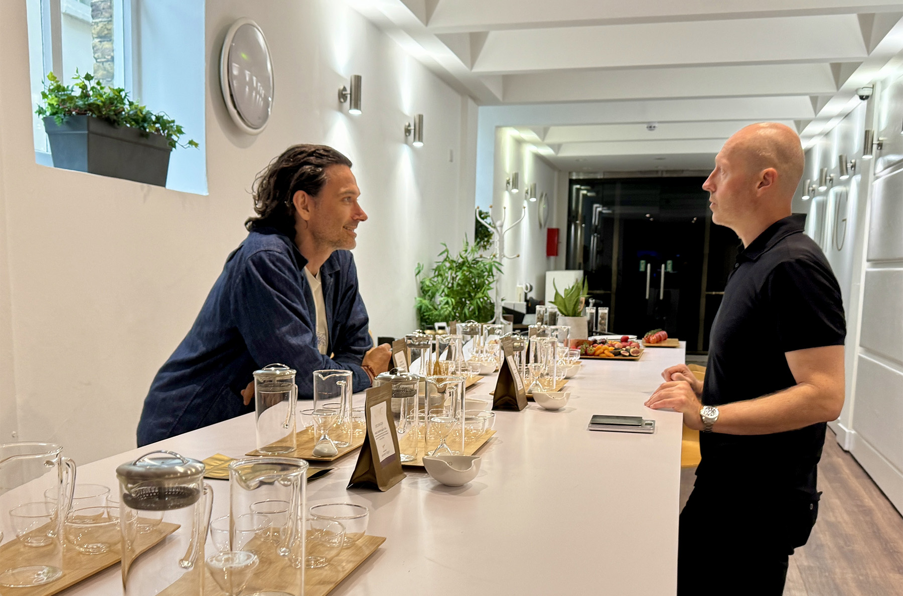 Jonathan Ellsworth was recently at JING Tea HQ in London for another CRAFTED conversation with JING founder, Ed Eisler. After a proper tea tasting, they discuss all things tea (and skis); agriculture as art; and the qualities of a great tea.