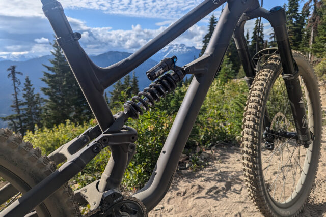 David Golay reviews the Specialized Status 2 170 for Blister