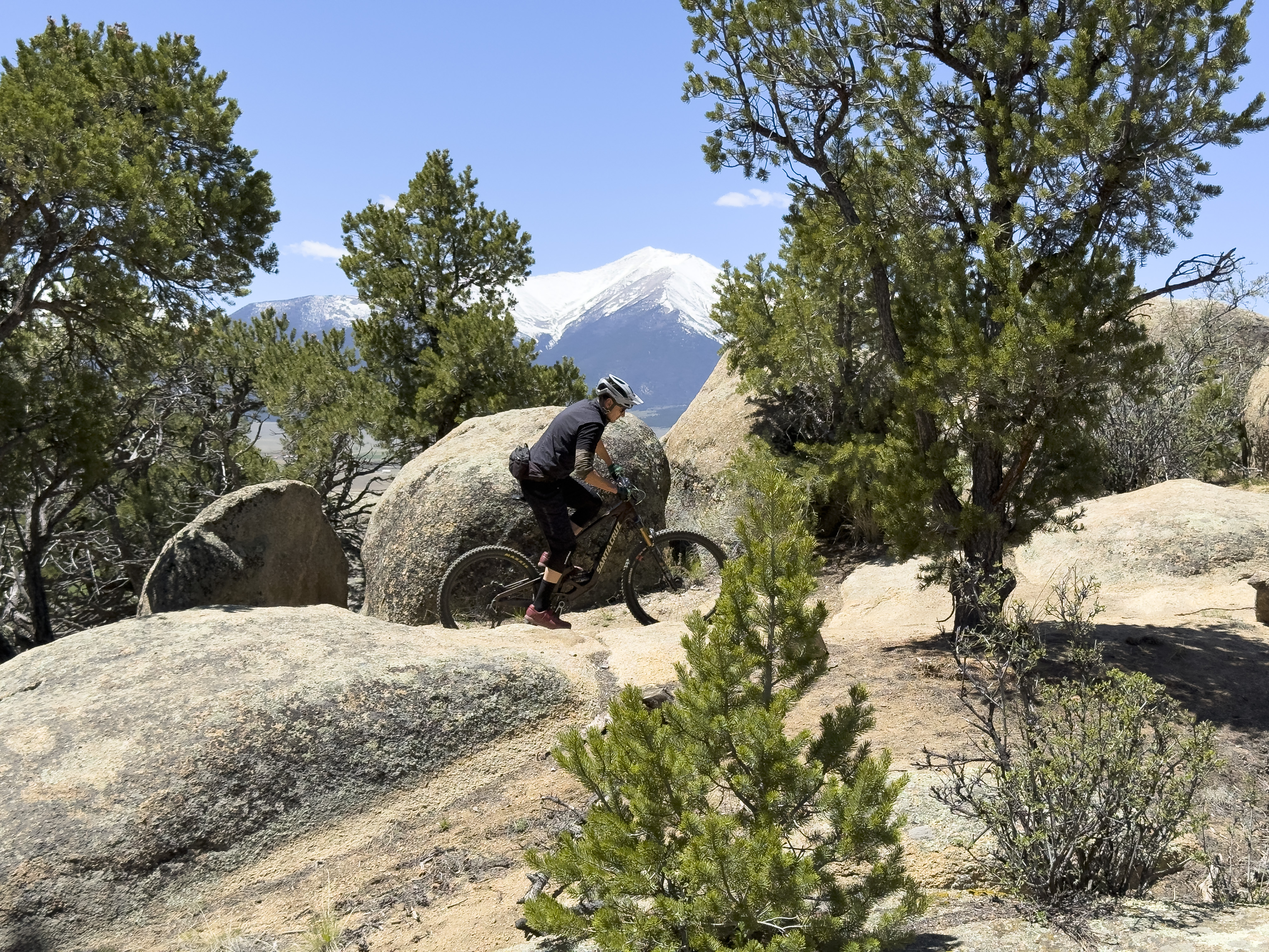 Simon Stewart reviews the Santa Cruz Bronson