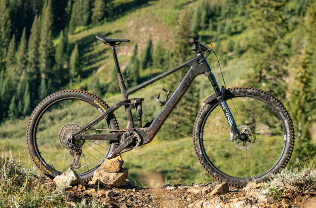 Simon Stewart and Dylan Wood review the Norco Fluid VLT for Blister