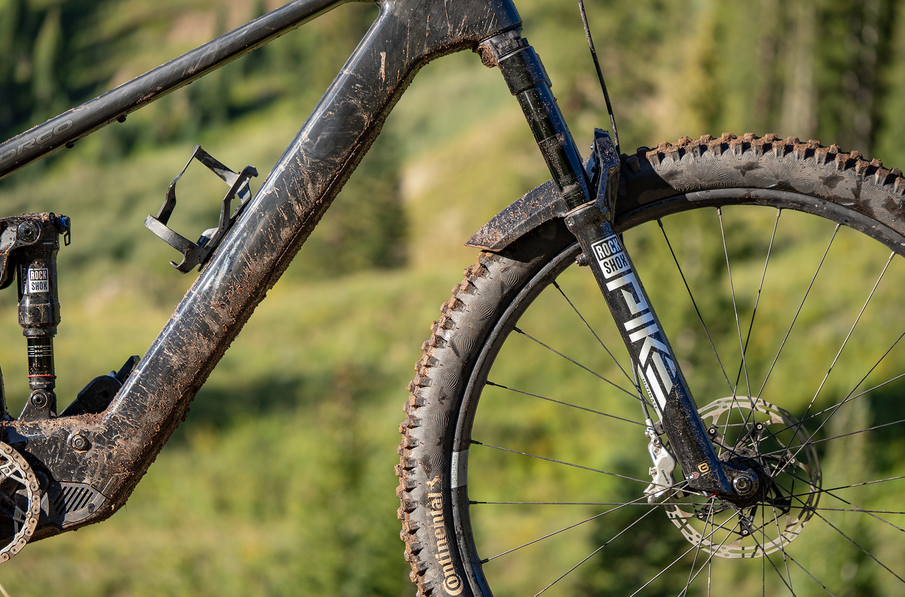 Simon Stewart and Dylan Wood review the Norco Fluid VLT for Blister