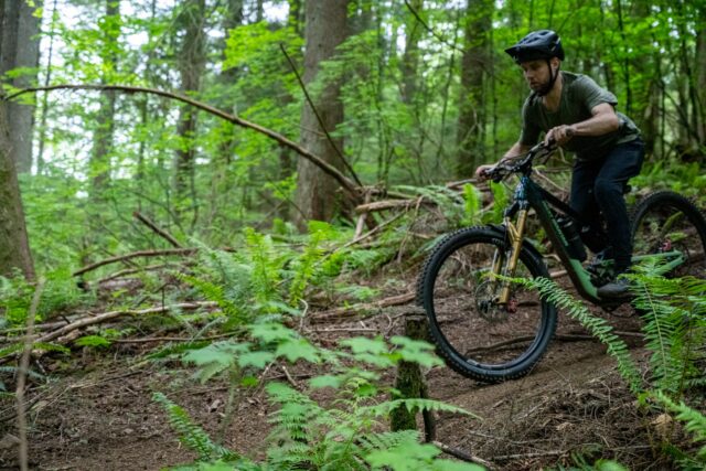 David Golay reviews the 2025 Fox 38 Grip X2