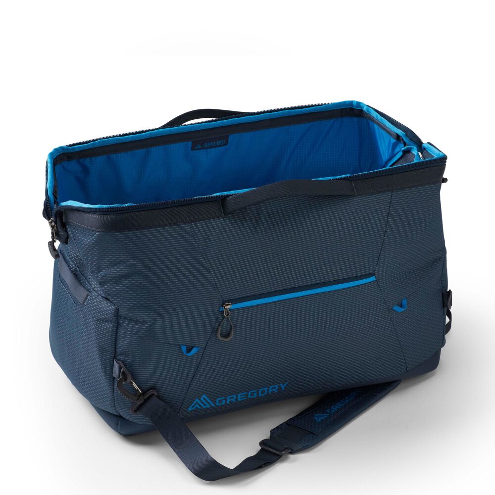 Kristin Sinnott reviews the Gregory Alpaca Wide-Mouth Duffel 50 for BLISTER.