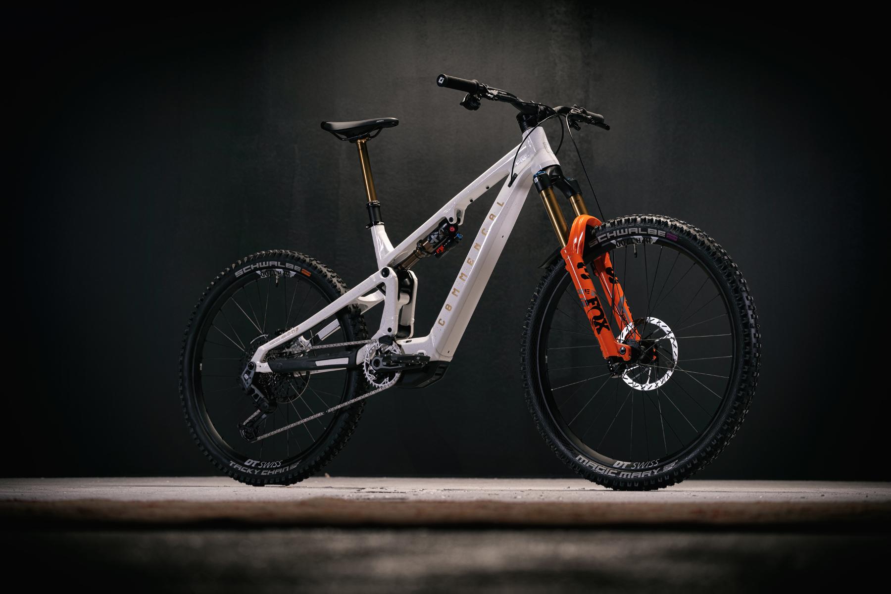 Zack Henderson reviews the Commencal Meta Power SX 400 for Blister