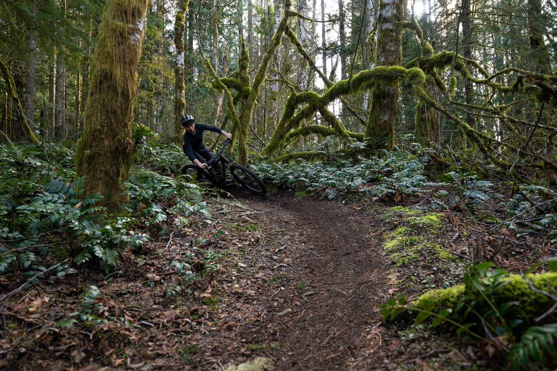 David Golay and Zack Henderson review the Outlier Void and Pendulum pedals for Blister