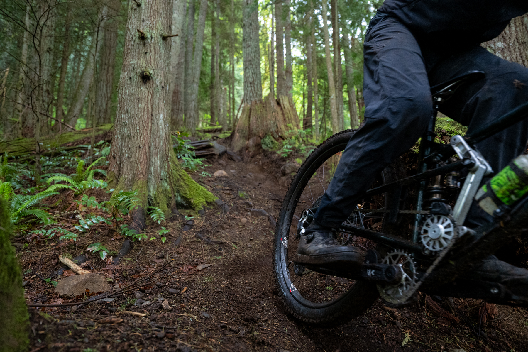 David Golay and Zack Henderson review the Outlier Void and Pendulum pedals for Blister