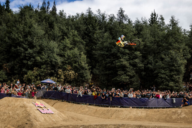 Jackson Goldstone racing at Red Bull Hardline Tasmania