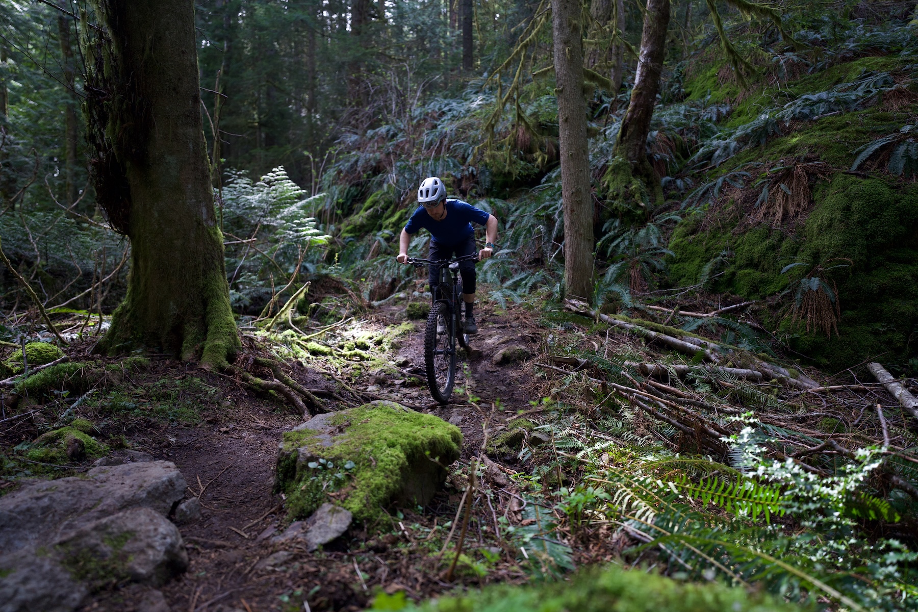 Zack Henderson reviews the RockShox Reverb AXS B1 for BLISTER