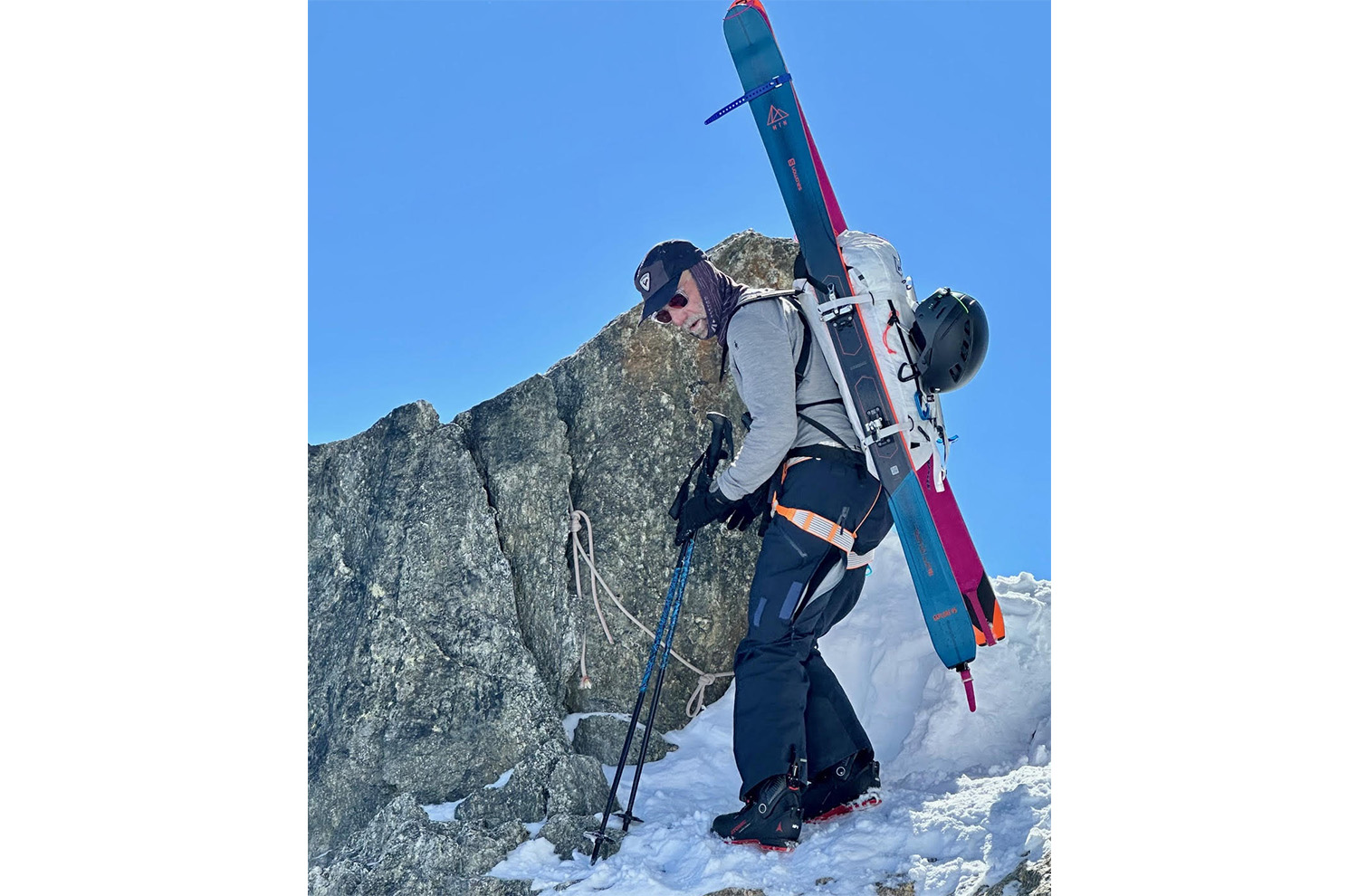 Bobak downclimbing