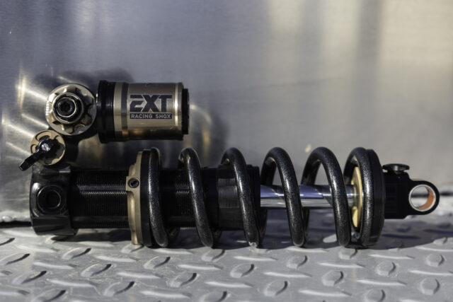 David Golay reviews the EXT Vecta for Blister