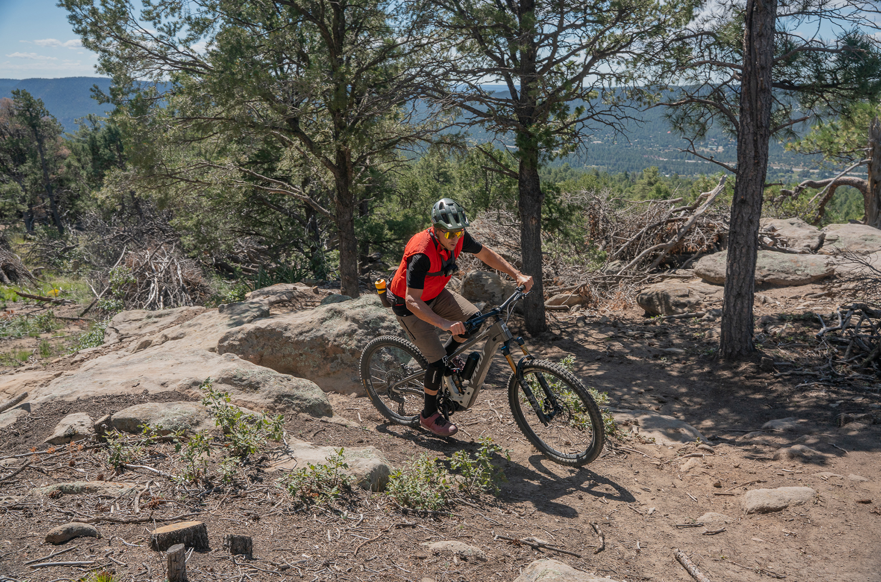 Simon Stewart reviews the Shuttle SL/AM