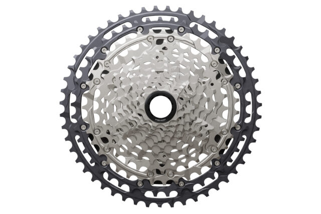 David Golay reviews the Shimano XT M8200 Drivetrain for Blister