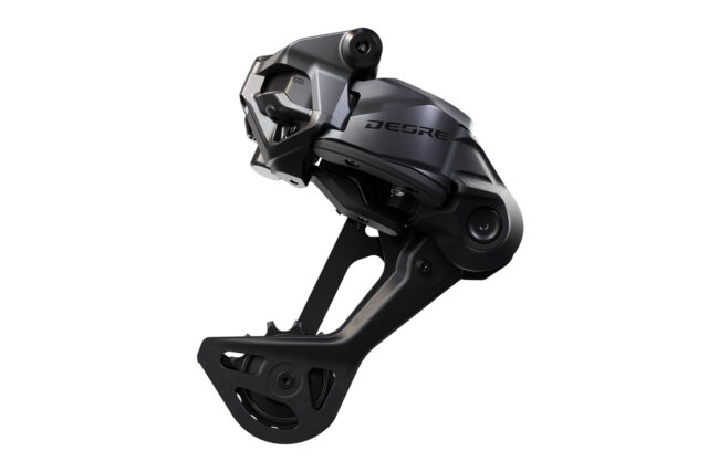 David Golay reviews the Shimano XT M8200 Drivetrain for Blister