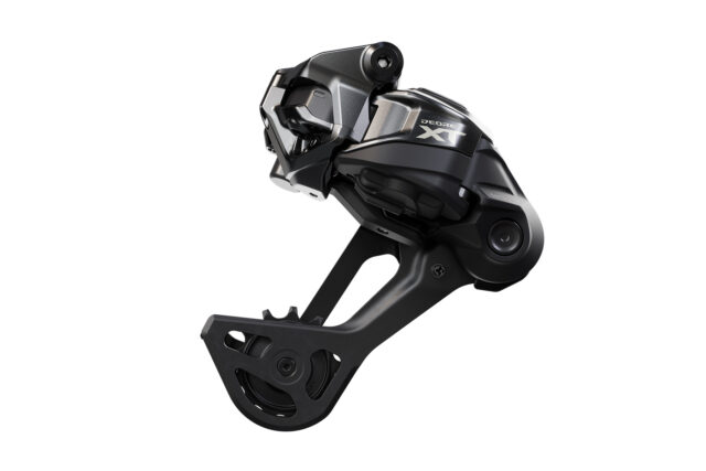 David Golay reviews the Shimano XT M8200 Drivetrain for Blister