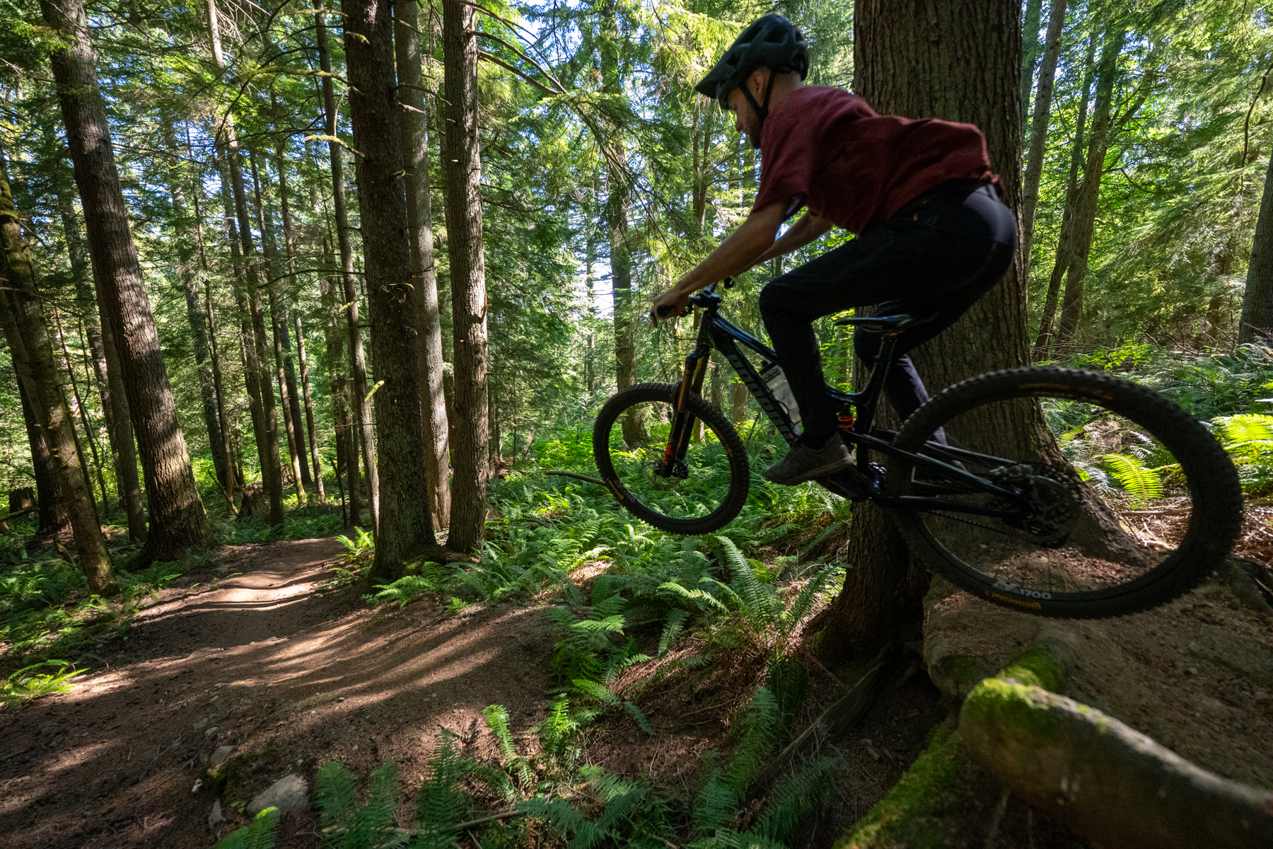 Reviewer Reports: Enduro Bikes, Italian Suspension, & More (Ep.283)