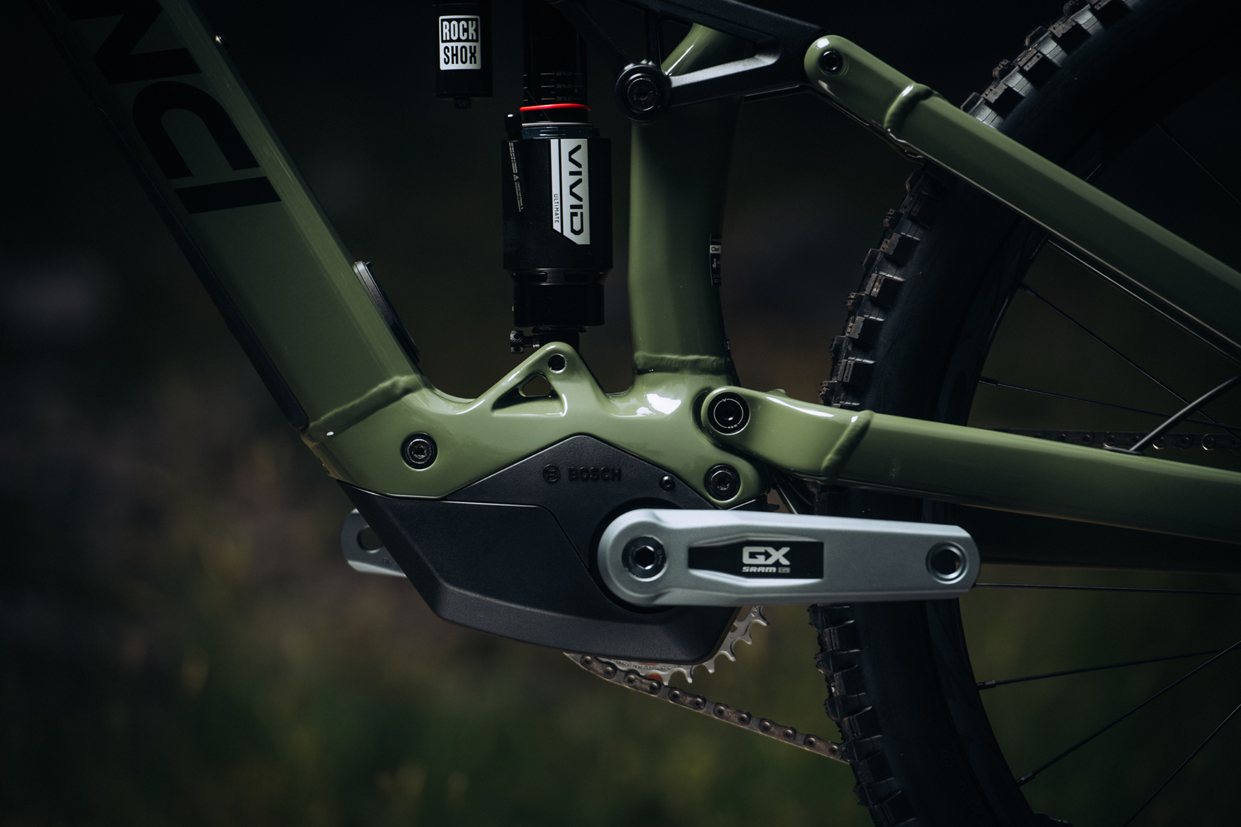 Zack Henderson reviews the Devinci E-Spartan Lite for Blister