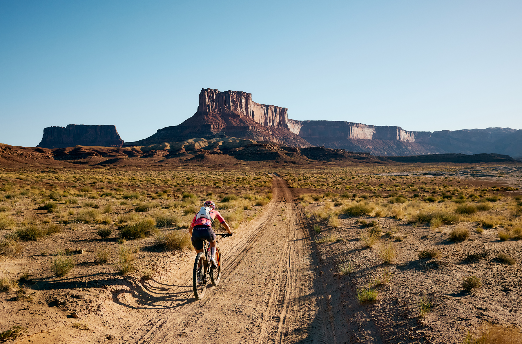 Hannah Otto on her White Rim FKT