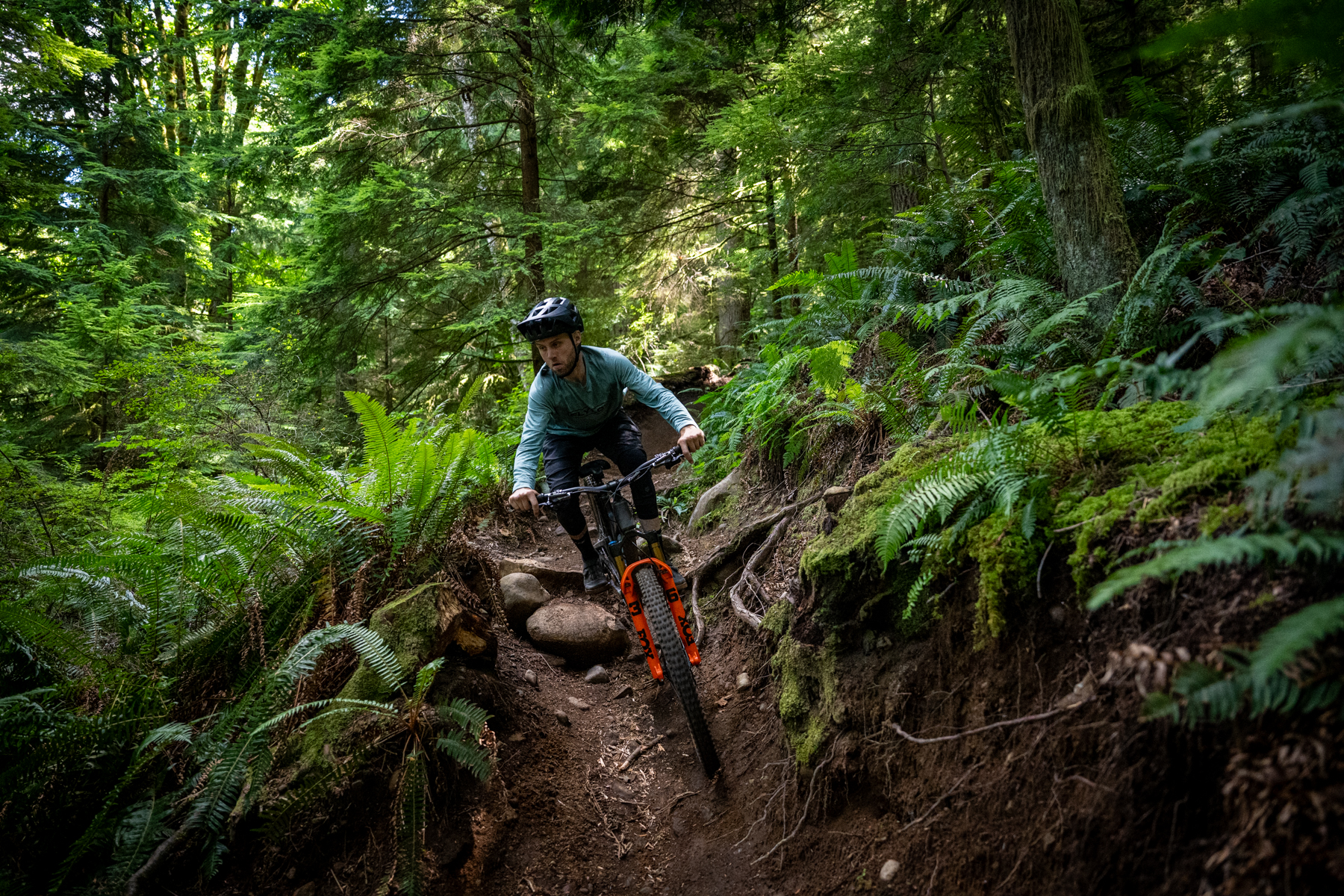 David Golay reviews the Industry Nine Hydra2 Trail Carbon Wheels for Blister