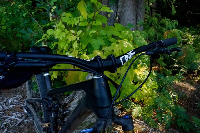 Zack Henderson reviews the OneUp V2 Carbon handlebar for BLISTER Review