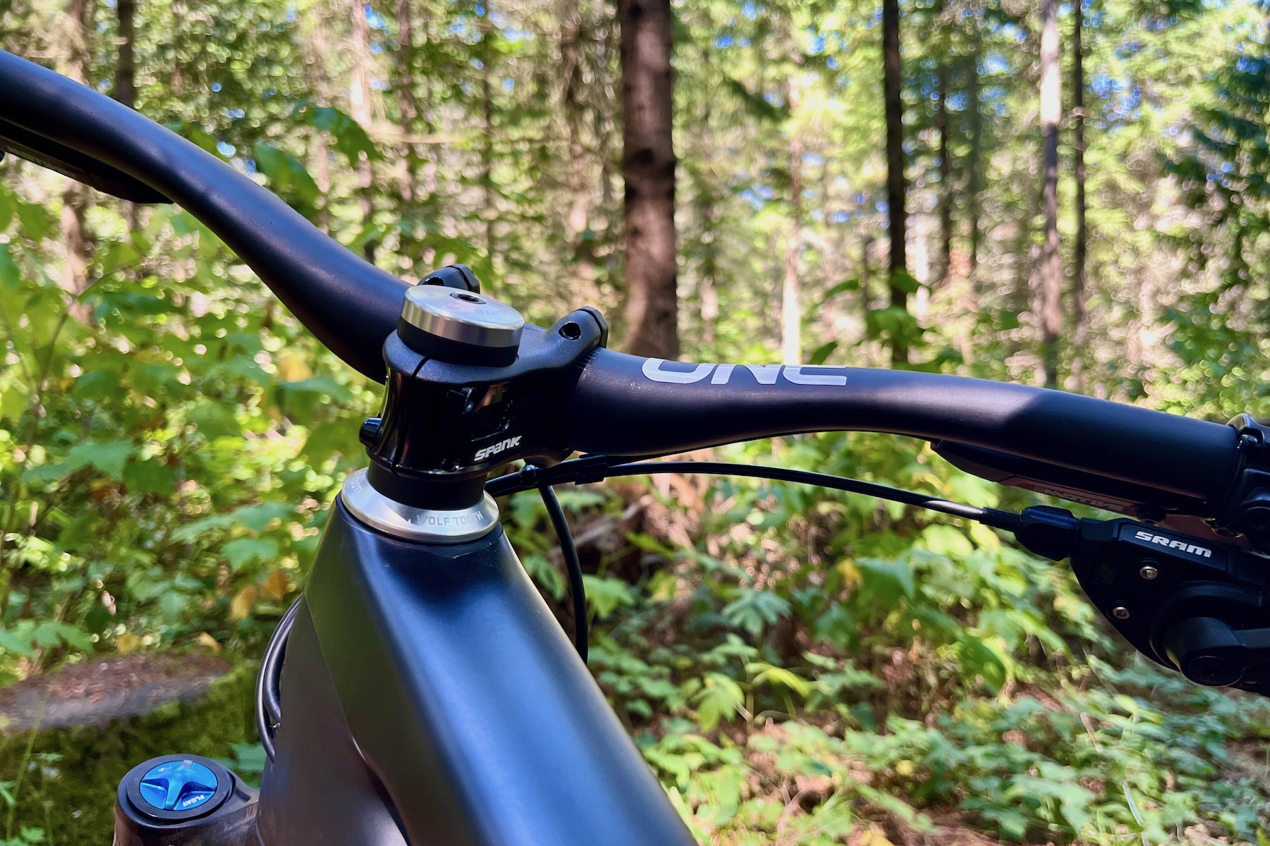 Zack Henderson reviews the OneUp V2 Carbon handlebar for BLISTER Review