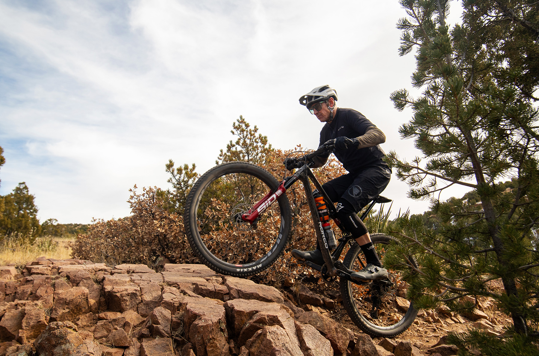 Simon Stewart reviews the Norco Revolver 120