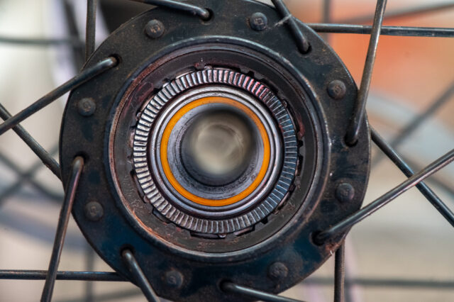 David Golay reviews the DT Swiss Ratchet DEG DF freehub for Blister
