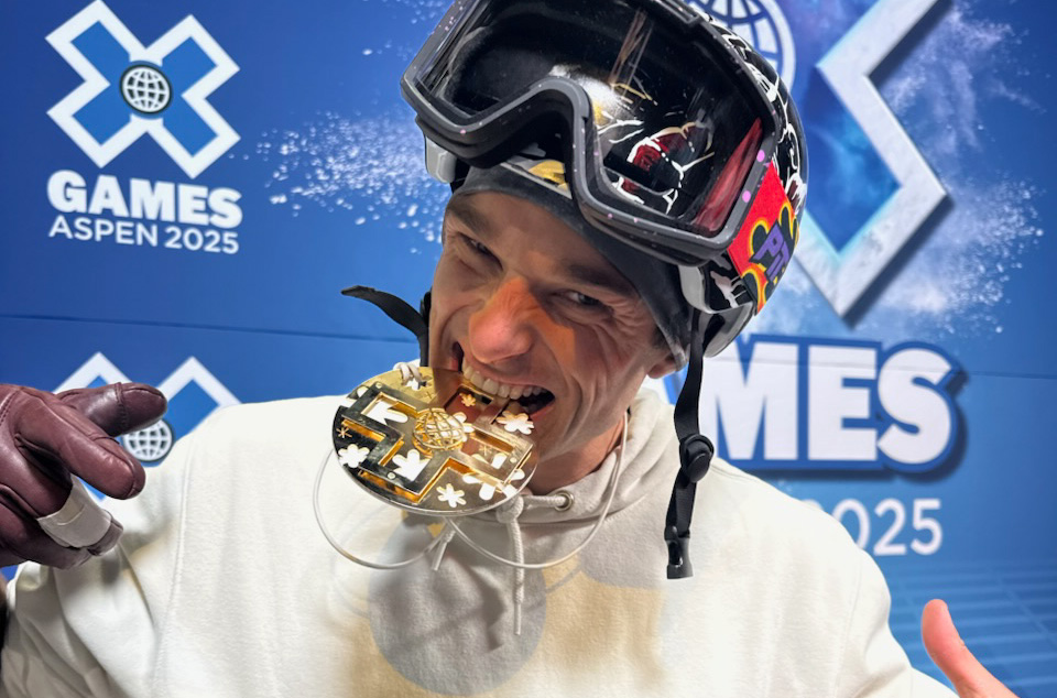 Nick Goepper with his X Games Aspen 2025 gold medal
