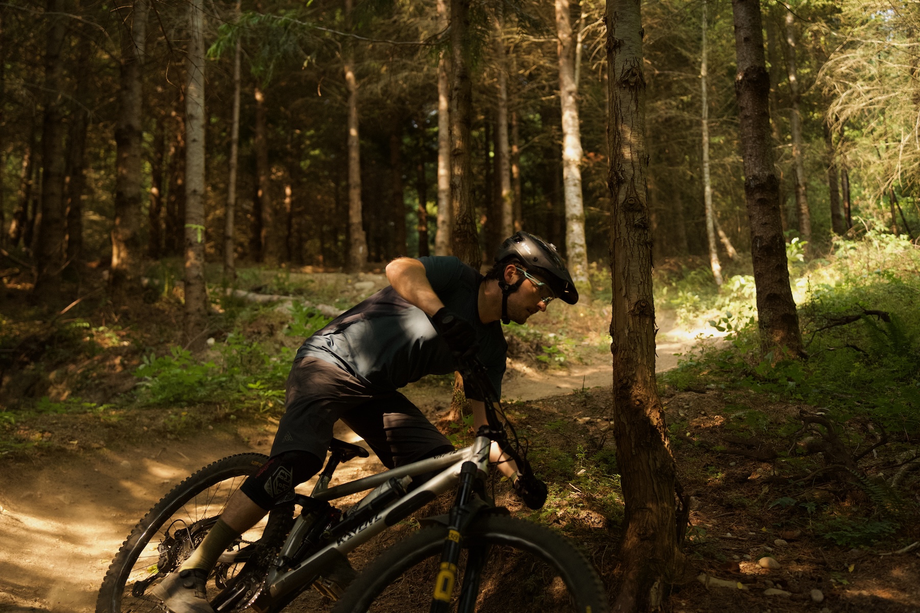 Zack Henderson reviews the Reform Tantalus saddle for BLISTER