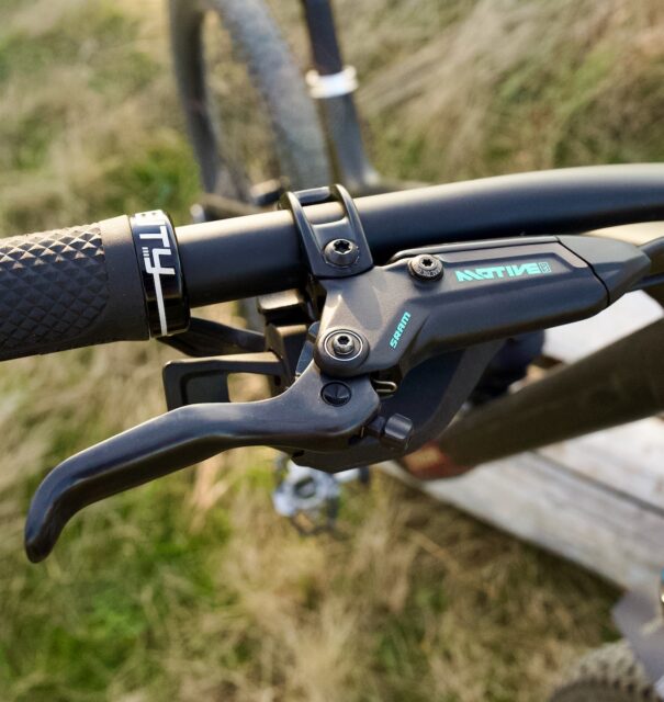 Zack Henderson reviews the SRAM Motive Ultimate brakes for BLISTER