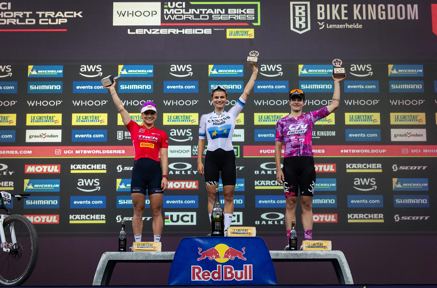 Jenny Risverds, Evie Richards and Ronja Blöchlinger at UCI Mountain Bike World Cup 2025 in Lenzerheide