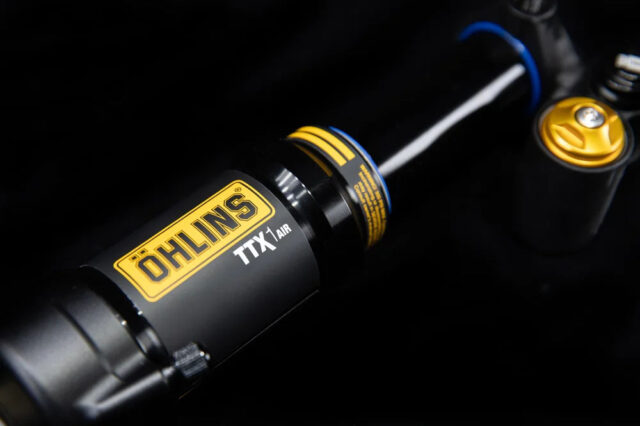 David Golay reviews the Ohlins TTX2 Air m.2 for Blister
