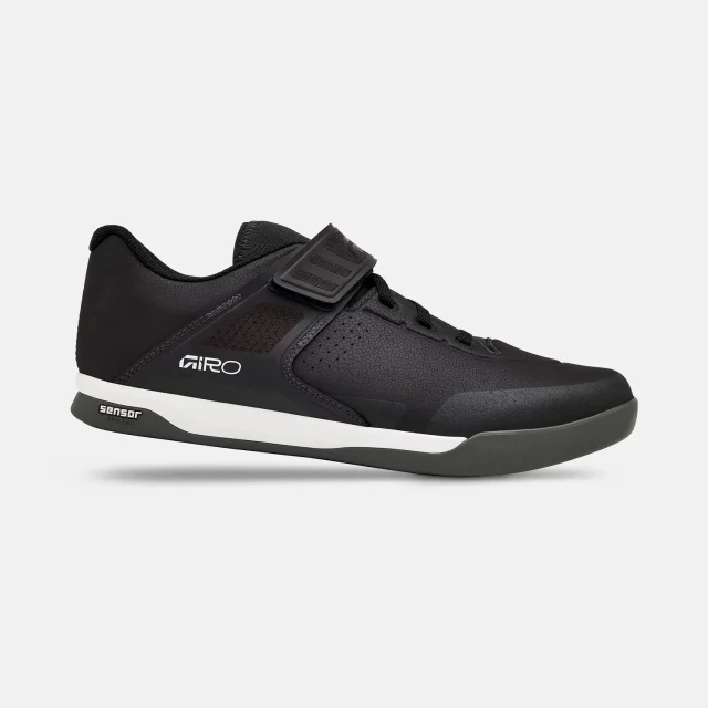 Zack Henderson reviews the Giro Chamber III Shoes for Blister