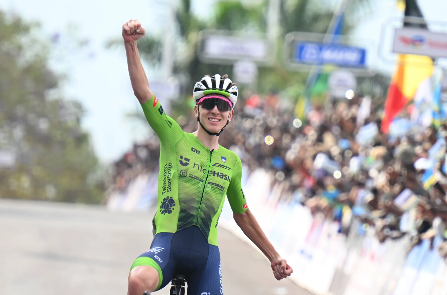 Tadej Pogacar wins the road race World Championships