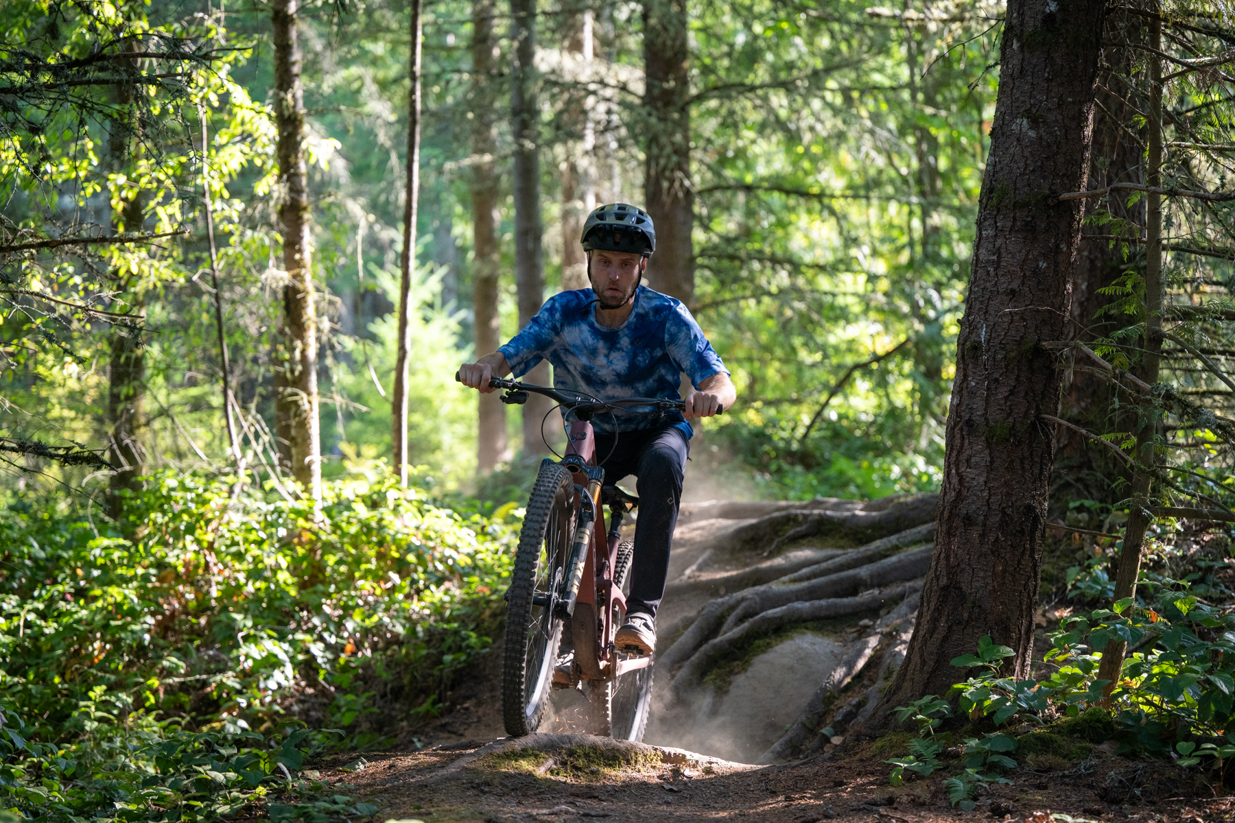 David Golay and Zack Henderson review the Propain Hugene 3 for Blister