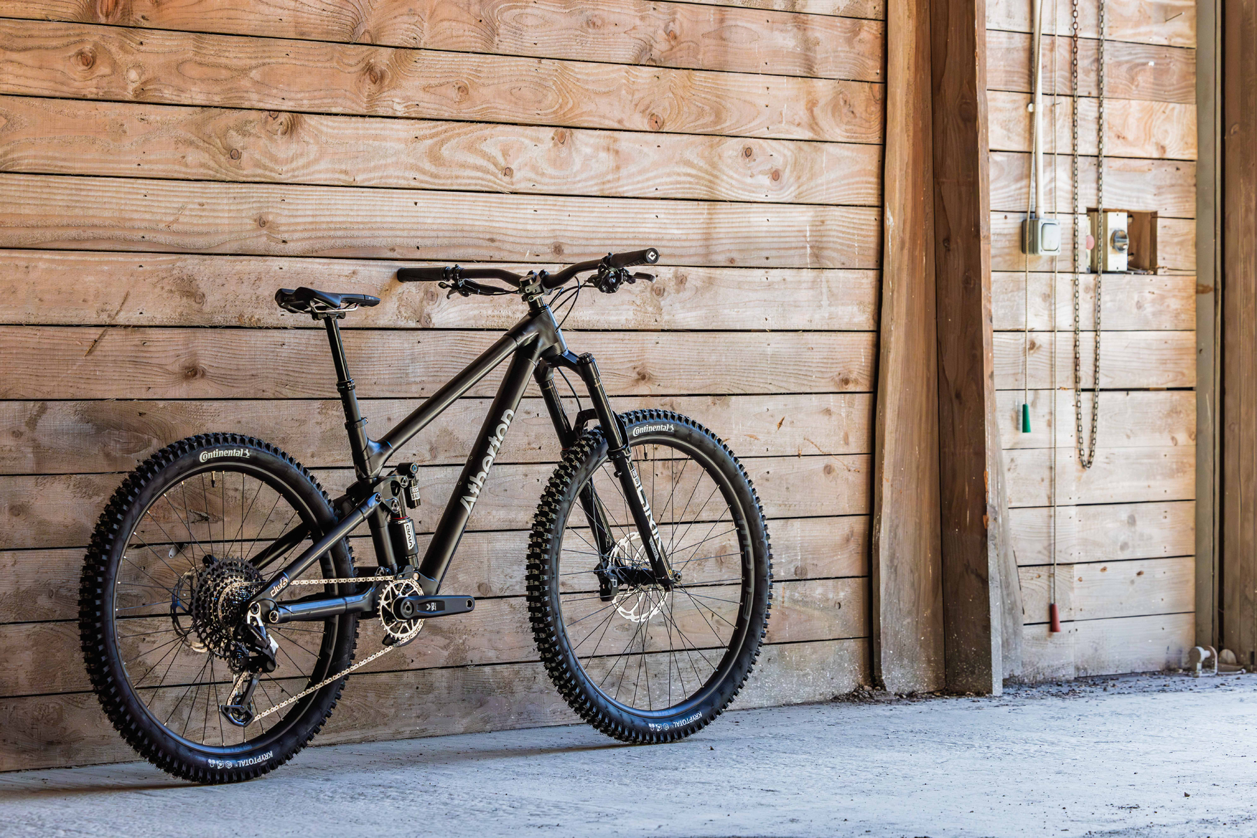 David Golay reviews the Atherton A.150.M for Blister