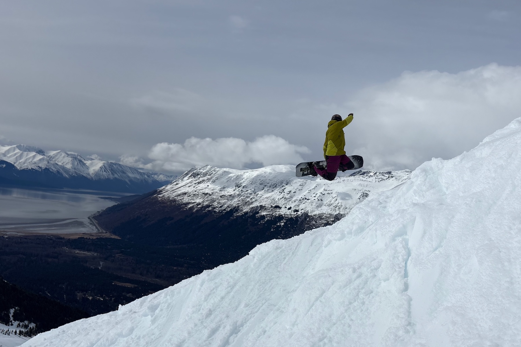 Andrew Forward reviews the Jones Howler for BLISTER